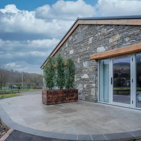 Suite 6 - Sleeping Giant Hotel - Pen Y Cae Inn Brecon Exterior photo
